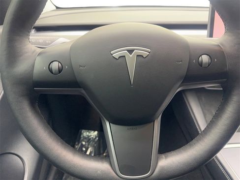 Used 2022 Tesla Model Y Performance image 58
