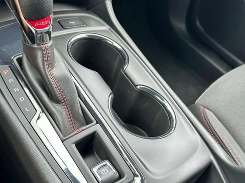Used 2024 Chevrolet Equinox RS FWD image 20