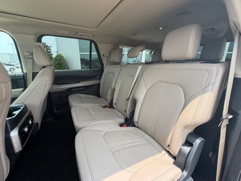 Used 2024 Ford Expedition Max Limited RWD image 26