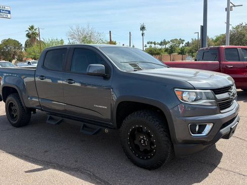Used 2017 Chevrolet Colorado Z71 image 2