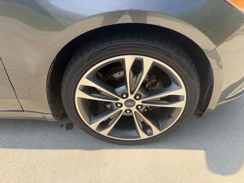 Used 2017 Ford Fusion Titanium AWD/4WD image 30