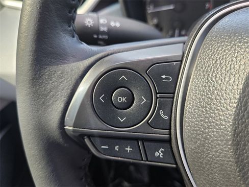 Used 2025 Toyota Corolla SE image 24