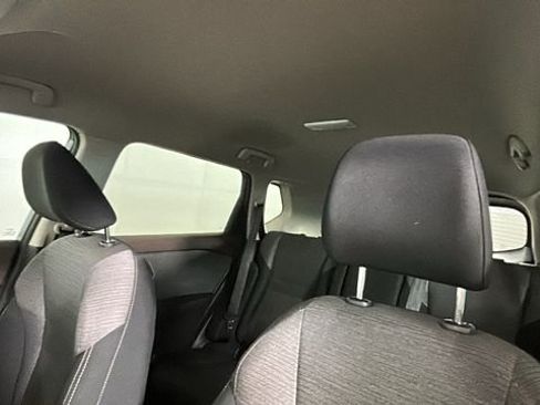 Used 2022 Nissan Rogue S AWD/4WD image 13