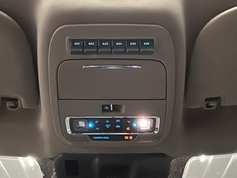 Used 2026 Ford F450 Platinum w/ Platinum Plus Package image 37