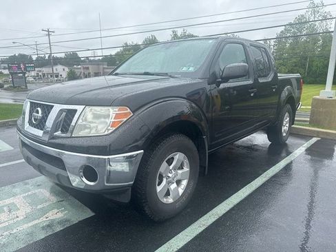 Used 2011 Nissan Frontier SV w/ SV Premium Utility Pkg AWD/4WD image 1