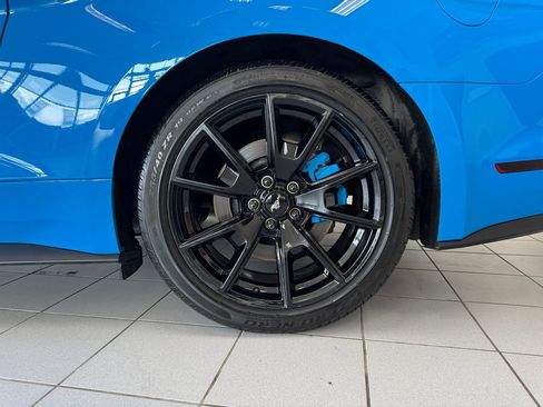 Used 2017 Ford Mustang GT Premium w/ Black Accent Package RWD image 60