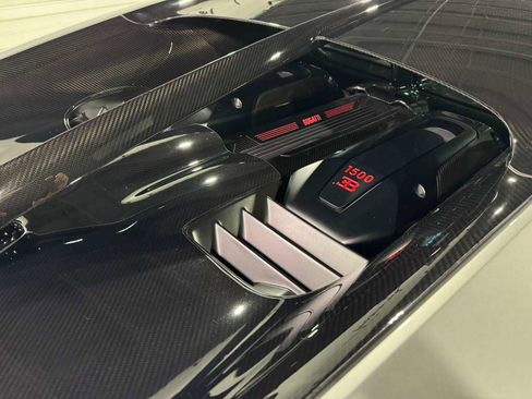 Used 2023 Bugatti Chiron Pur Sport image 35