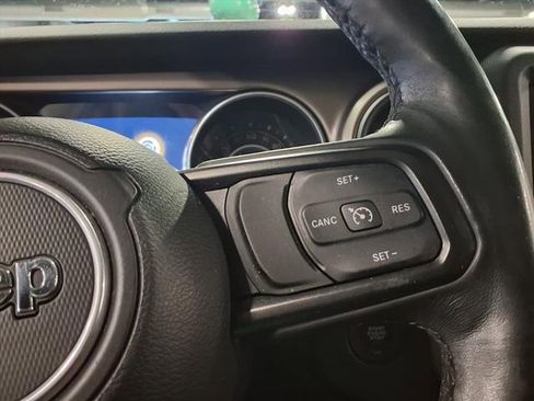 Used 2018 Jeep Wrangler Unlimited Sport S image 19