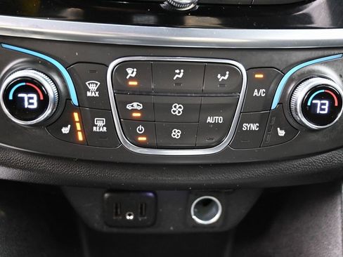 Used 2023 Chevrolet Traverse LT w/ LPO, Floor Liner Package image 29