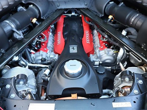 Used 2023 Ferrari SF90 Stradale image 21