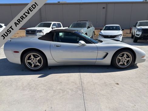 Used 1999 Chevrolet Corvette Convertible w/ Memory Pkg image 4