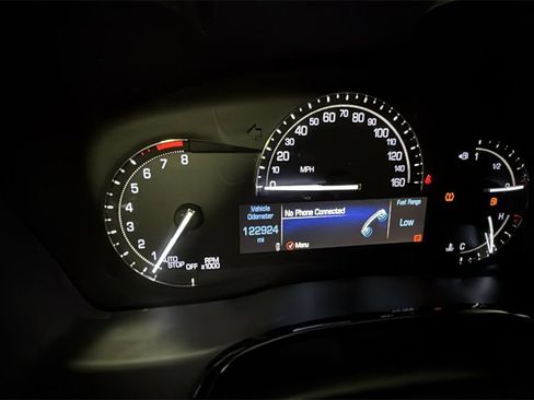 Used 2018 Cadillac XT5 Luxury w/ Driver Awareness Package image 19