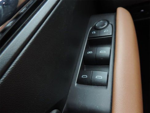 Certified 2024 GMC Canyon AT4 w/ Technology Package image 21