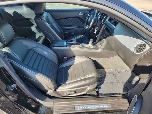 Used 2011 Ford Mustang GT Premium w/ Security Pkg RWD image 25