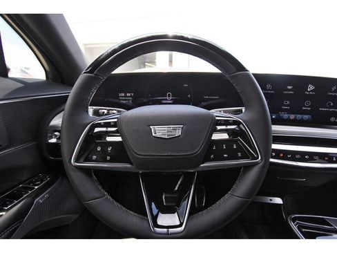 New 2027 Cadillac Lyriq Signature Luxury w/ Nappa Leather Package AWD/4WD image 13