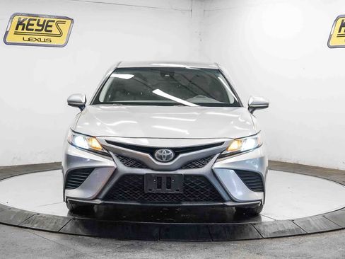 Used 2019 Toyota Camry SE w/ Carpet Mat Package FWD image 6