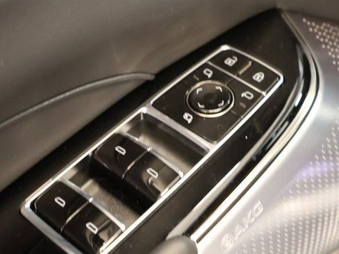 New 2026 Cadillac Lyriq Signature Luxury image 10