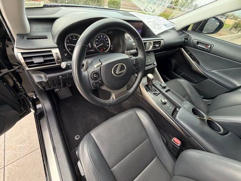 Used 2015 Lexus IS 250 AWD image 9