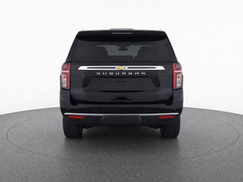 Used 2023 Chevrolet Suburban LS RWD image 7