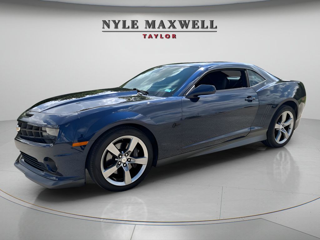 Used 2010 Chevrolet Camaro SS w/ LPO, Ground Effects Package RWD image 6