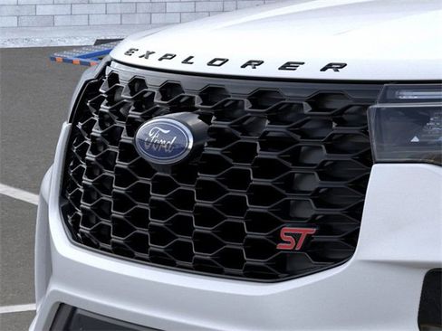 New 2026 Ford Explorer ST image 17