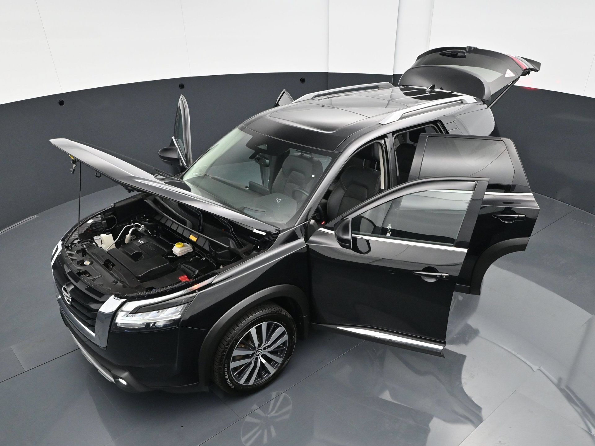 Used 2022 Nissan Pathfinder Platinum AWD/4WD image 46