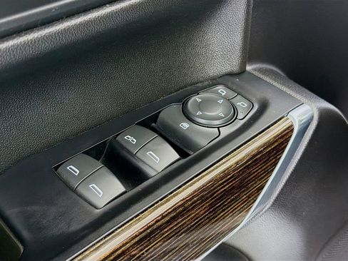 Used 2019 GMC Sierra 1500 SLE image 20