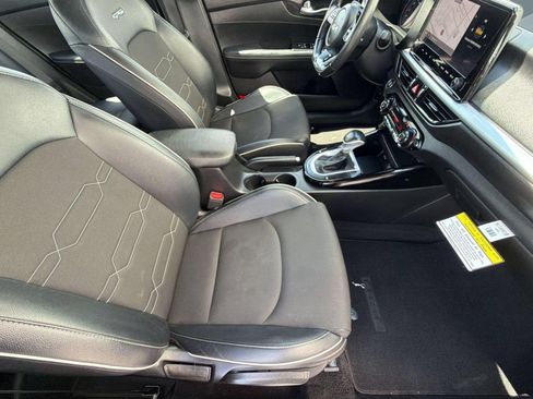 Used 2023 Kia Forte GT-Line FWD image 35