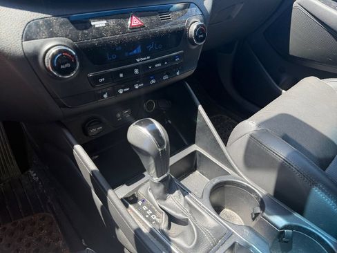 Used 2018 Hyundai Tucson SEL Plus AWD/4WD image 31