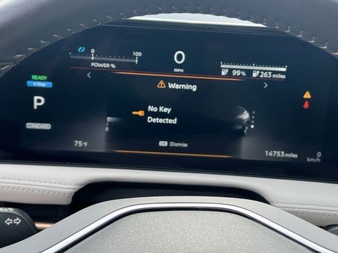 Used 2023 Nissan Ariya AWD image 12