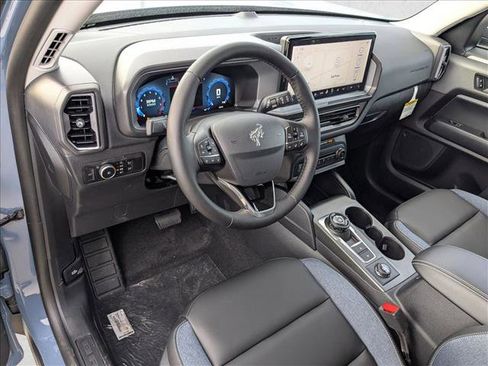 New 2025 Ford Bronco Sport Outer Banks image 3