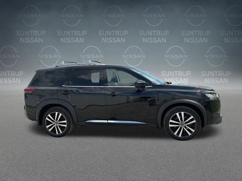 Used 2024 Nissan Pathfinder Platinum FWD image 43
