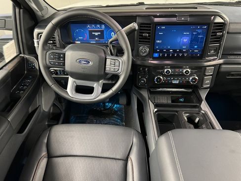 New 2026 Ford F250 Lariat w/ Black Appearance Package image 8