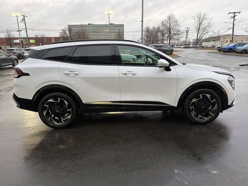 Certified 2023 Kia Sportage SX image 5