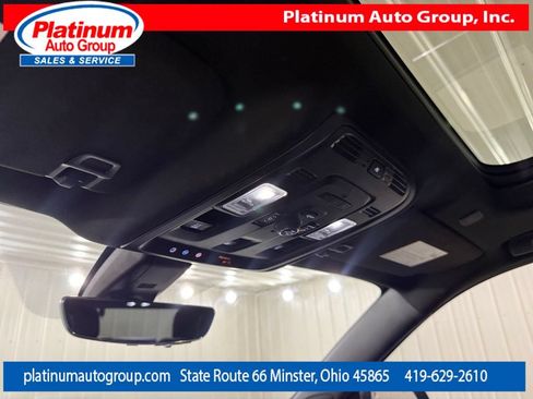 Used 2021 GMC Yukon Denali w/ Denali Premium Package AWD/4WD image 22
