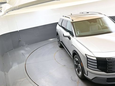 Used 2026 Hyundai Palisade Limited AWD/4WD image 54