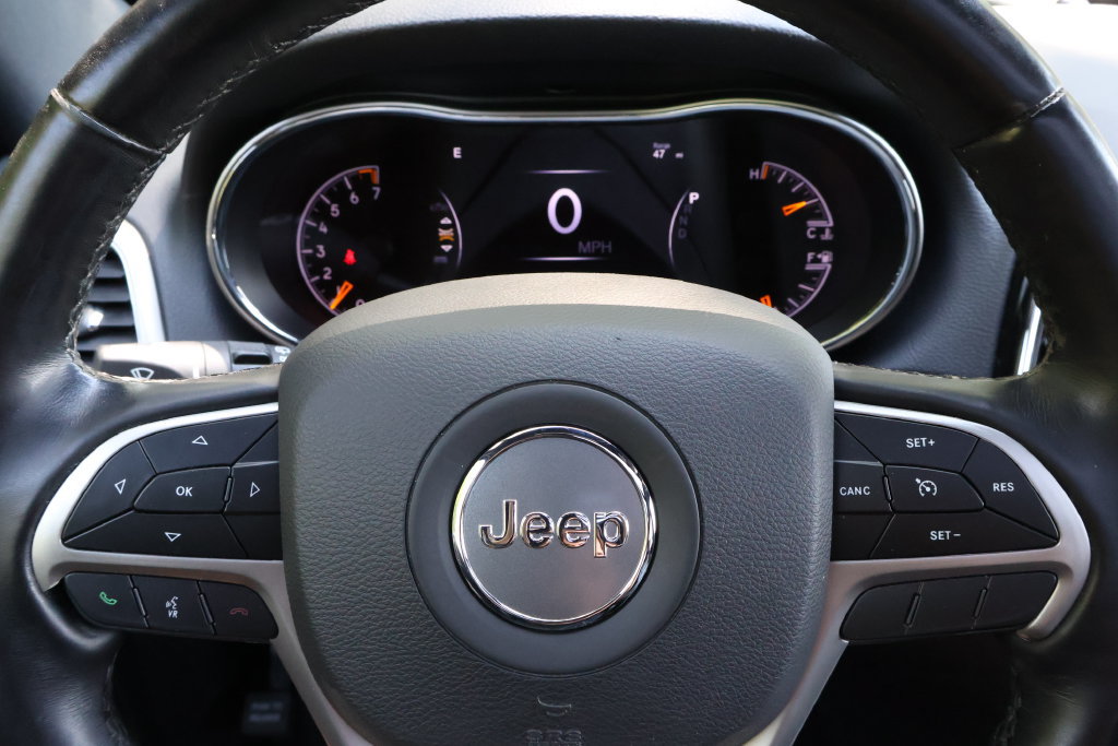 Used 2022 Jeep Grand Cherokee Limited w/ Tech Group AWD/4WD image 28