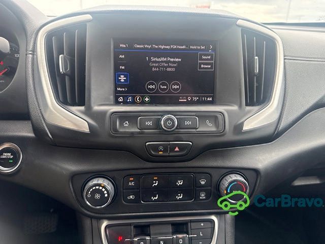 Used 2022 GMC Terrain SLE FWD image 13