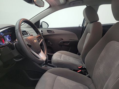 Used 2020 Chevrolet Sonic LT FWD image 17