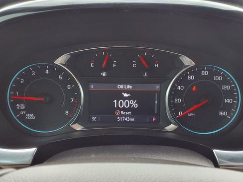 Used 2023 Chevrolet Traverse RS FWD image 20
