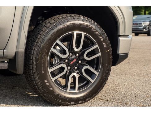 New 2026 GMC Sierra 1500 AT4 w/ AT4 Premium Package AWD/4WD image 10