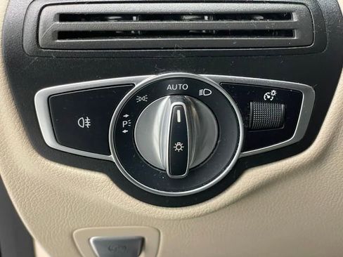 Certified 2020 Mercedes-Benz GLC 300 image 35