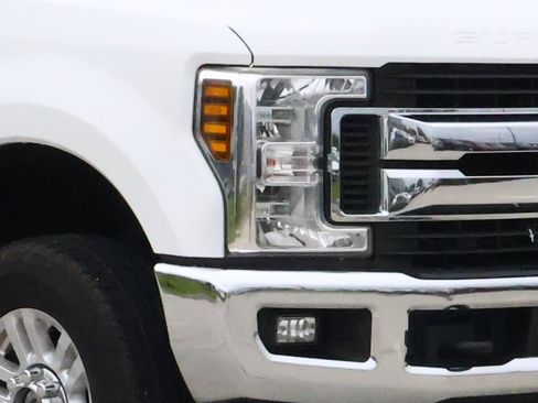 Used 2019 Ford F250 XLT w/ XLT Value Package AWD/4WD image 7