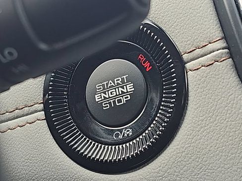 Used 2022 Jeep Compass Limited AWD/4WD image 18