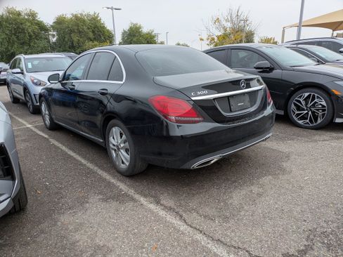 Used 2019 Mercedes-Benz C 300 Sedan image 4