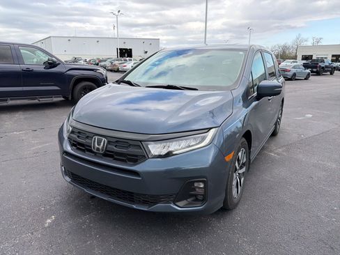 Used 2025 Honda Odyssey EX-L image 2
