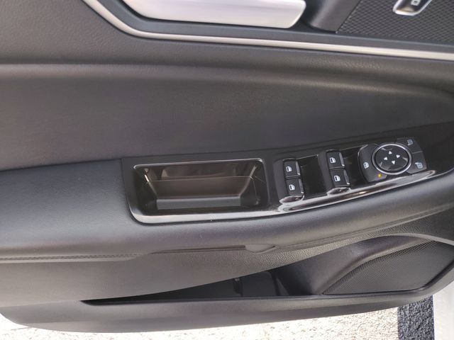 Used 2020 Ford Edge SEL w/ Convenience Package AWD/4WD image 19