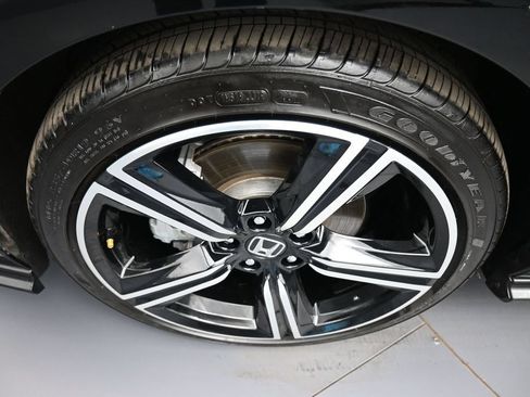 Used 2025 Honda Accord Sport image 14