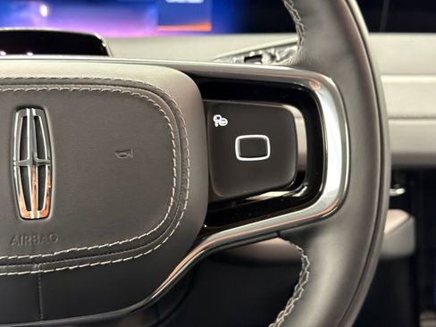 New 2026 Lincoln Navigator L Premier image 25