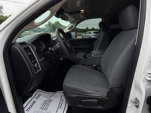Used 2014 RAM 1500 Express RWD image 17